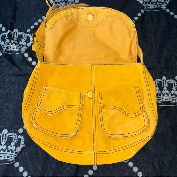 Lucky Brand Vintage Shoulder Bag in Mustard - Picture 3 of 7